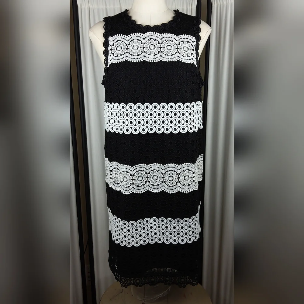 Kate Spade New York, Floral Dot Lace Shift Dress, Jewel Neck, Women's Size 6 B/W